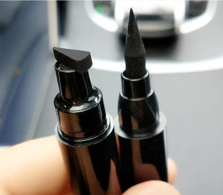 Καλή τιμή. Customize Color Plastic Tube Cosmetic Lip Gloss Brilliant Pen Packaging Shell Makeup Eyeliner Glue Pen Eyeliner Stamp σε απευθείας σύνδεση