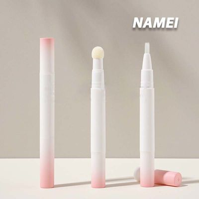Καλή τιμή. Smudge Proof Plastic Pencil Lipstick Packaging With Applicator σε απευθείας σύνδεση