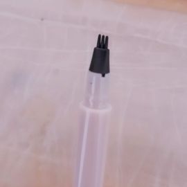 Καλή τιμή. Τρία πιρούνια υγρό Eyeliner μολύβι αδιάβροχο υλικό Pp προσαρμοσμένα χρώματα σε απευθείας σύνδεση